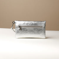 Karelia Clutch