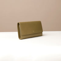 VersaViva Clutch