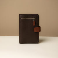 Globetrotters Document Holder