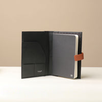 Nirua Small Portfolio - Pebble Black/ Tan