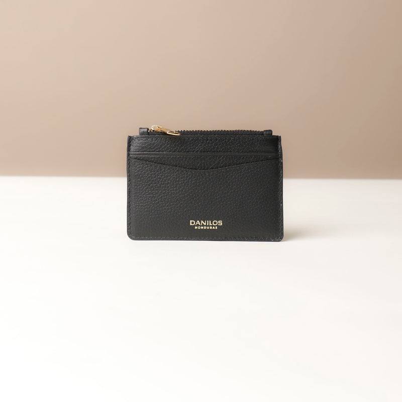 files/Card-Case-Nirua-black-pebble-leather-danilos.jpg
