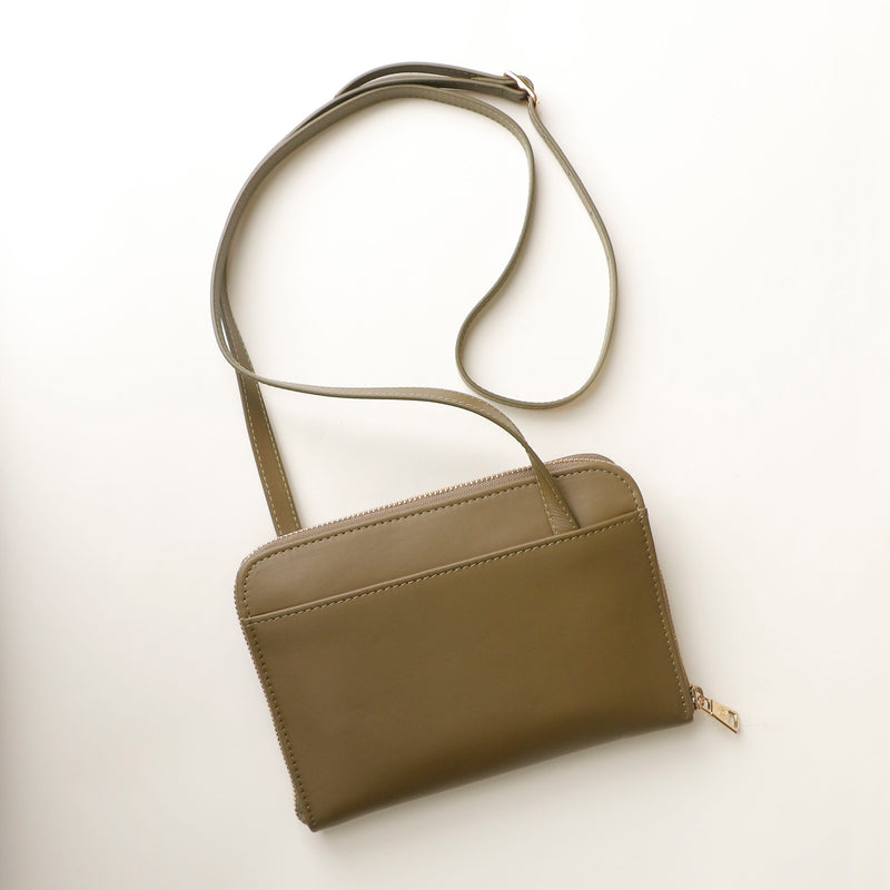 files/Crossbody-bag-Paulin-green-leather-danilos_1_d7362a2e-241c-4bad-a615-728c06fbc07f.jpg