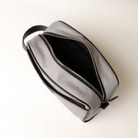 Fabricio Toiletry Bag