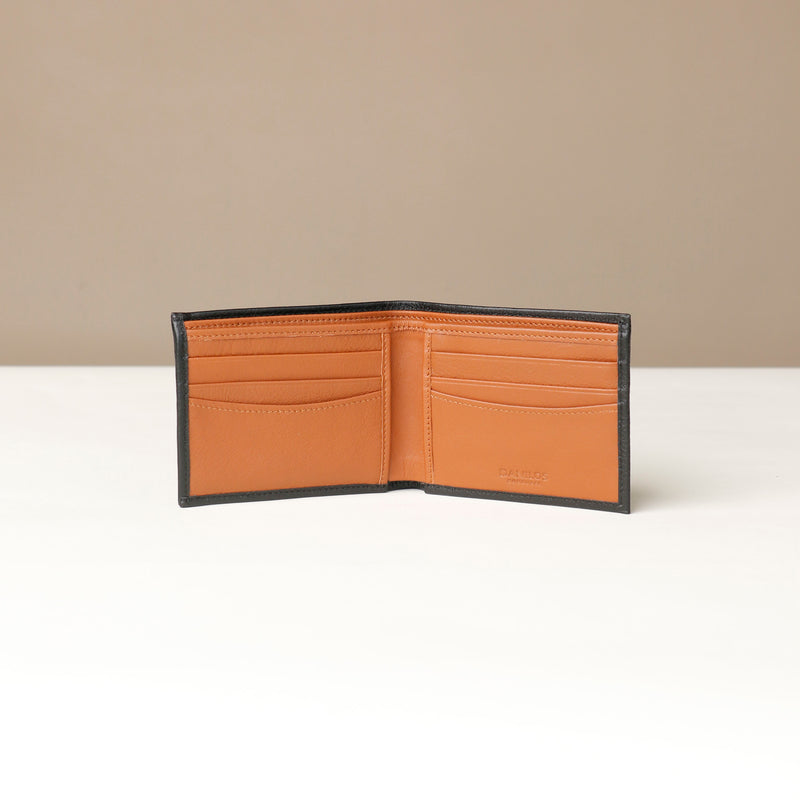 files/Wallet-Milano-black-light-brown-pebble-leather-danilos_1.jpg