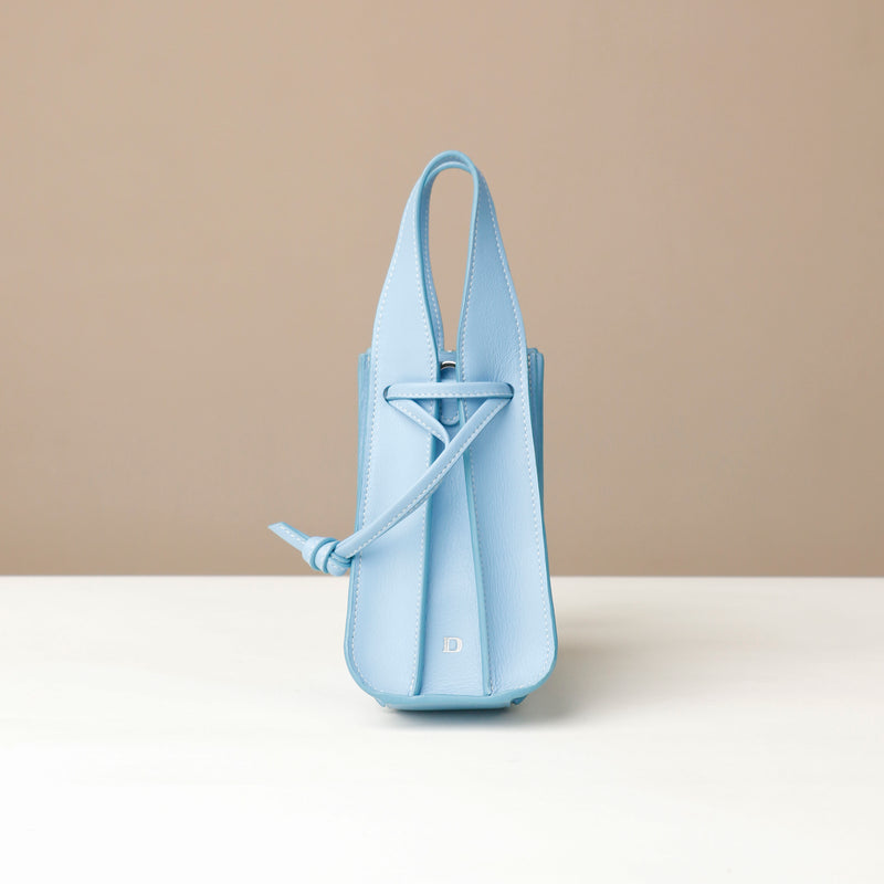 files/bucket-bag-mini-papillon-light-blue-leather-danilos_3.jpg