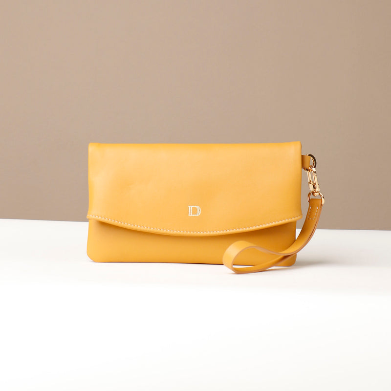 files/clutch-karelia-yellow-leather-danilos.jpg