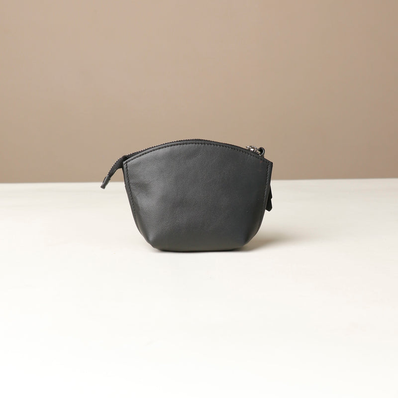 files/coin-pouch-eury-black-leather-danilos_2_e623ab2d-5c81-430b-8a76-4cfb2a272d74.jpg