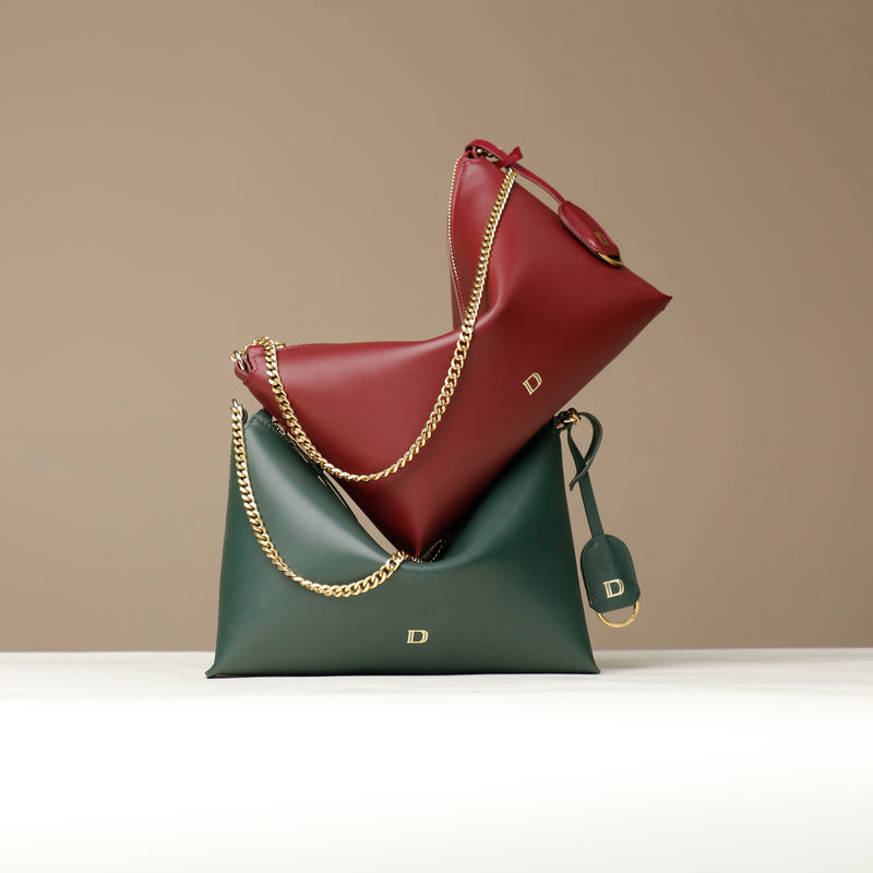 files/crossbody-zeste-jr-red-green-leather-danilos_1_e65ad439-2d8c-4cf2-98ef-688b319fb7b5.jpg