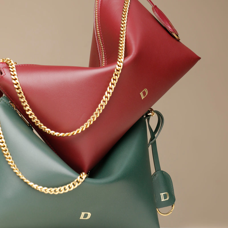 files/crossbody-zeste-jr-red-green-leather-danilos_2_b5e63923-c58f-4013-8a89-540ca12cf160.jpg