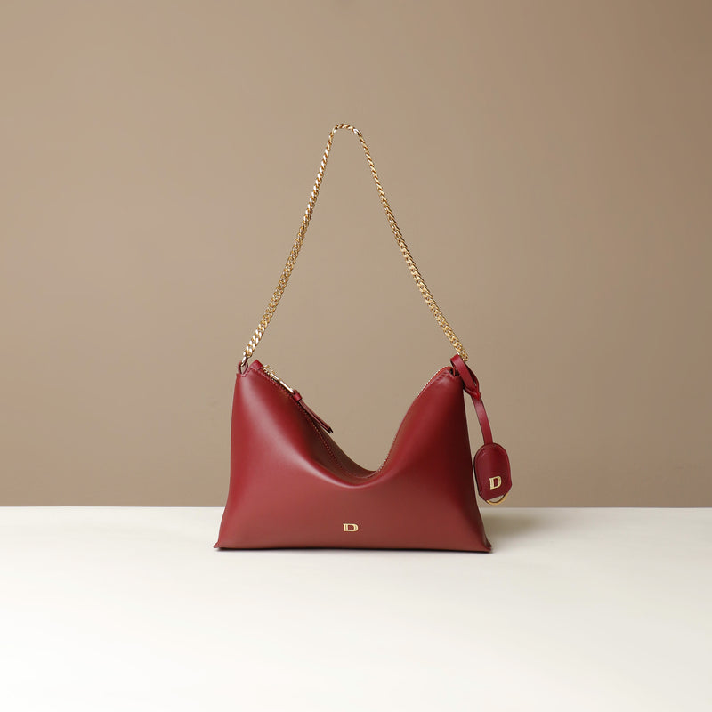 files/crossbody-zeste-jr-red-leather-danilos_1_652f9e70-b969-450f-914a-41d1802fdff0.jpg