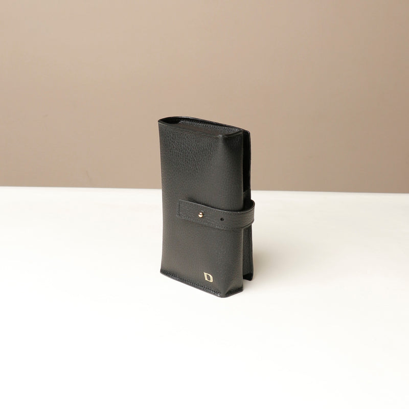 files/executive-accessory-holder-linea-black-pebble-leather-danilos_1.jpg