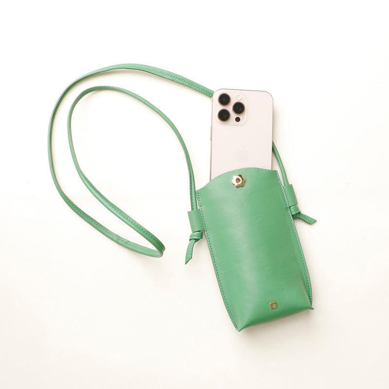 files/phone-pouch-josephine-green-leather-danilos_3.jpg