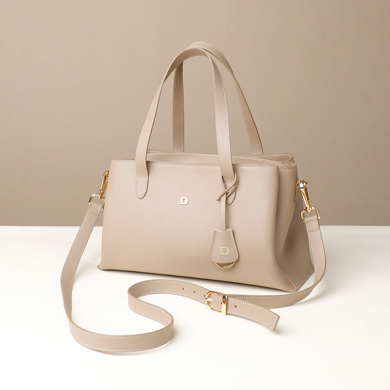 files/satchel-elara-bag-beige-pebble-leather-danilos_4_d4f1b2dc-1bc0-4151-b8c0-22e207832f54.jpg