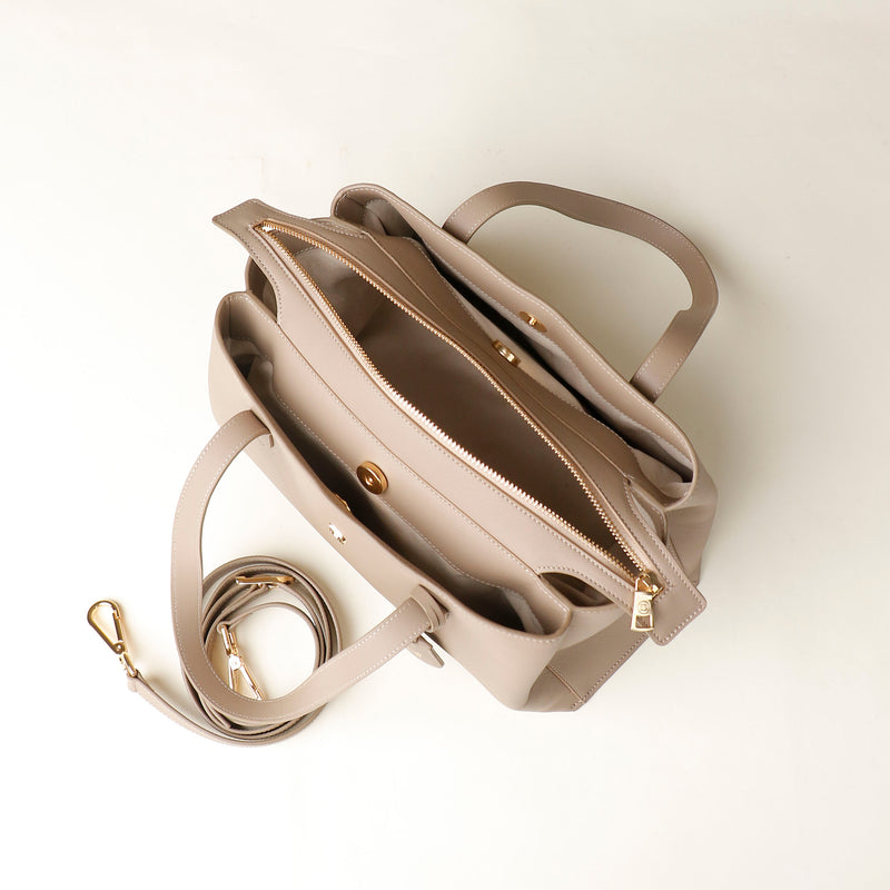 files/satchel-elara-bag-beige-pebble-leather-danilos_5_9bb5be4a-fdef-4920-8854-4bdd6956c5d7.jpg