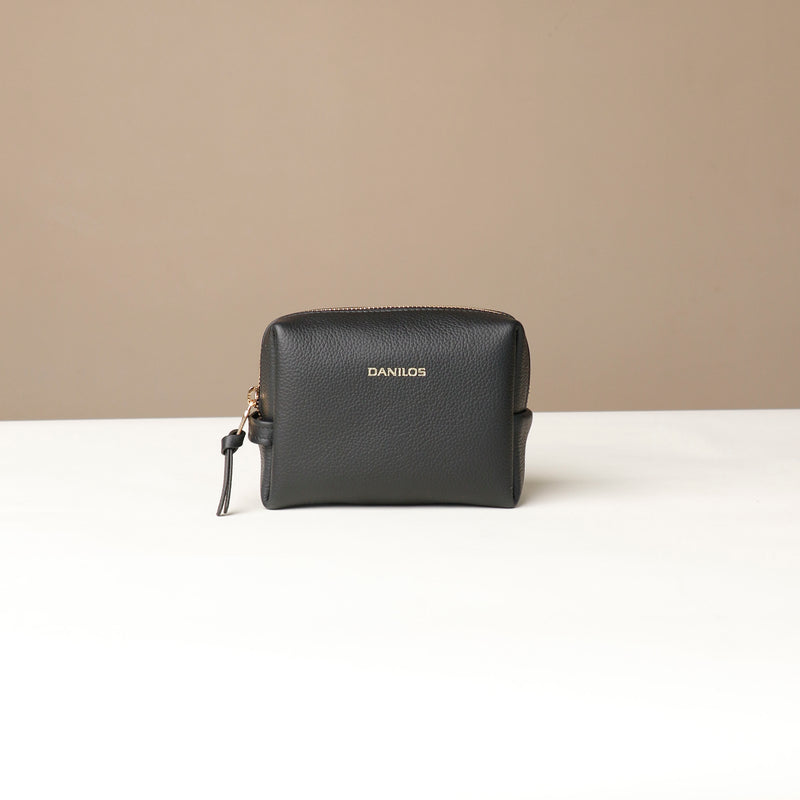 files/toilet-bag-mini-emma-black-leather-danilos.jpg
