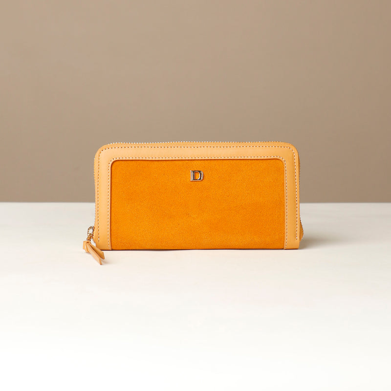 files/wallet-nature-hold-yellow-suede-leather-danilos.jpg