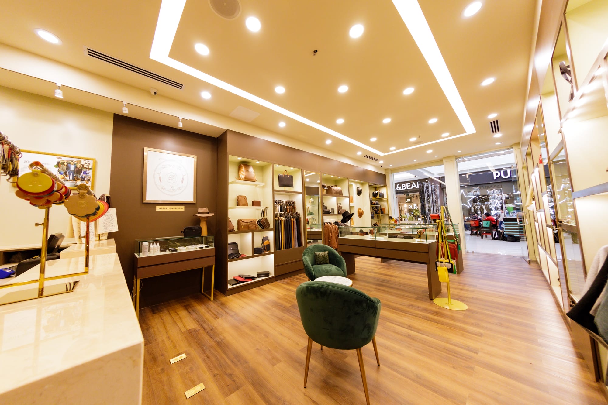 Tegucigalpa — Mall Multiplaza — Danilos